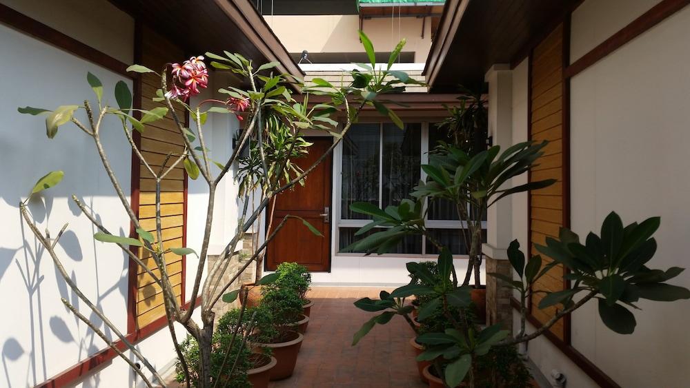 W 21 Hotel Bangkok Exterior photo